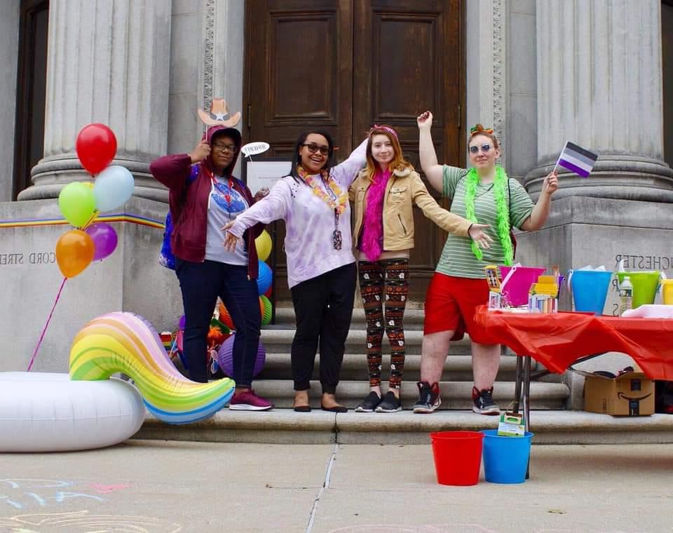 Students celebrate Pride Day at 正规赌篮球的软件's Manchester campus